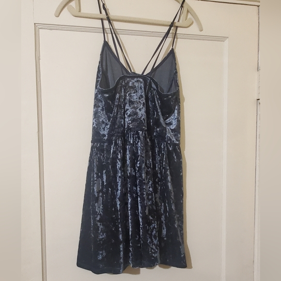 Blue velvet romper - Picture 5 of 8